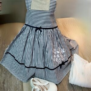 🇺🇲Navy and white striped sleeveless dress, open back. Size 12 mo.